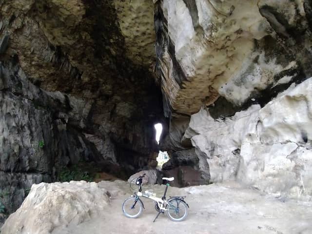 Gua Stone - Image 1