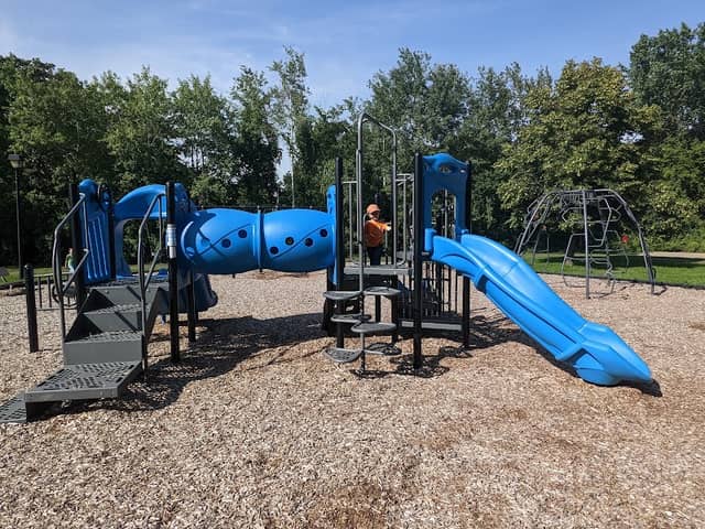 Broken Oaks Park - Image 1