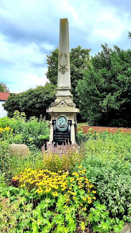 Kriegerdenkmal - Image 1