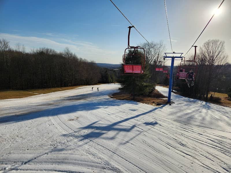 Ski lift - Image 2