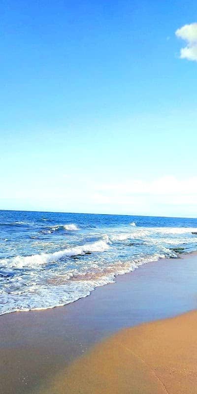 Kadiya family beach - Image 1