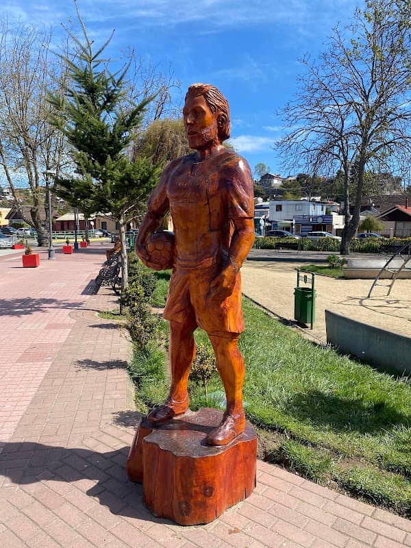 Estatua de madera de Ben Brereton - Image 1