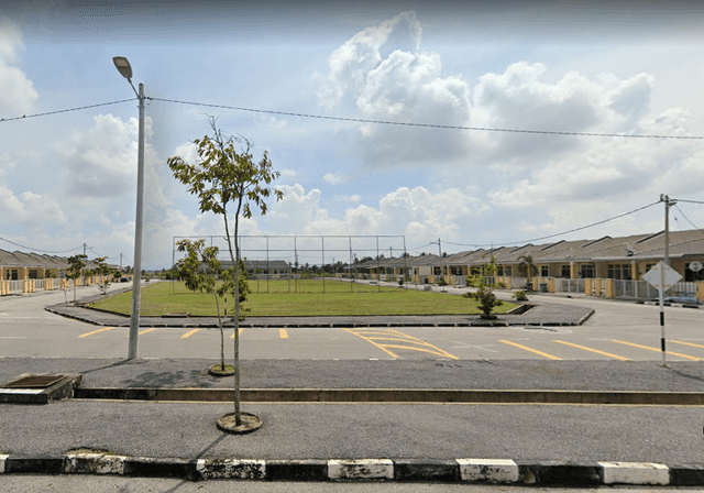 Padang Bola Taman Kota Sarang Semut - Image 1