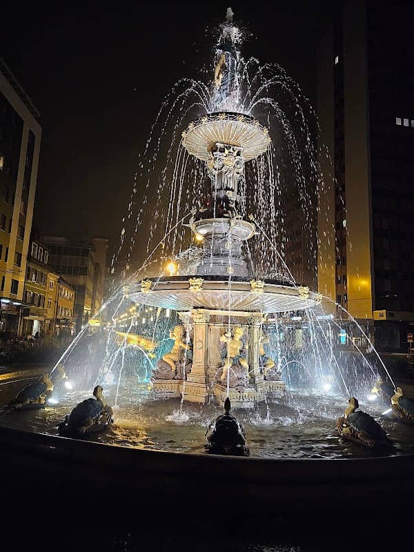 La Grande Fontaine - Image 1