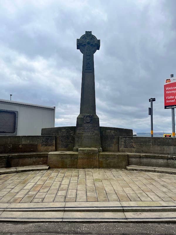 Wemyss Bay War Memorial - Image 1