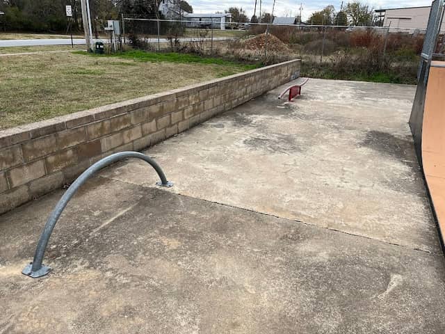 Prairie Grove Rieff Skatepark - Image 2