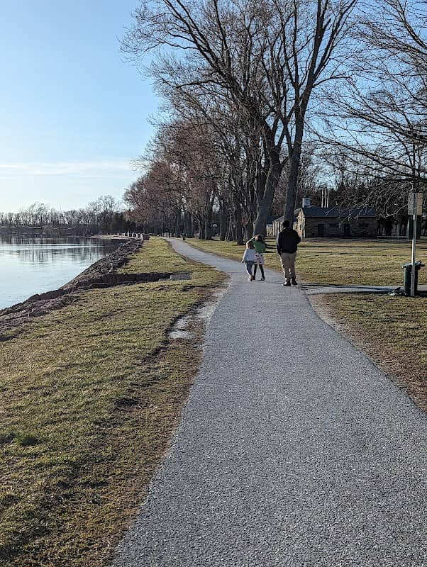 St Albans Bay Town Park - Image 2