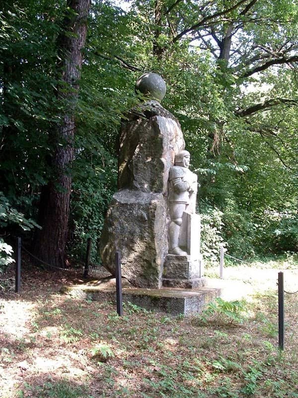 Kriegerdenkmal - Image 1