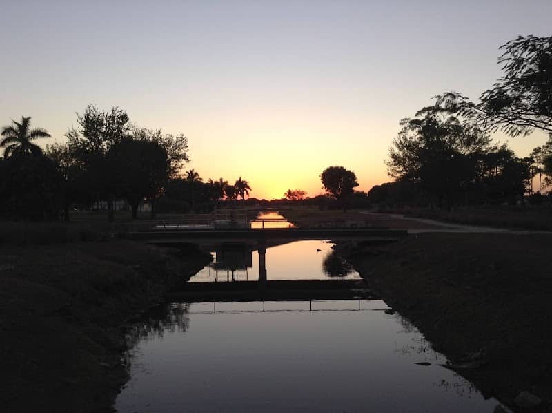 Golf View Park - Image 1