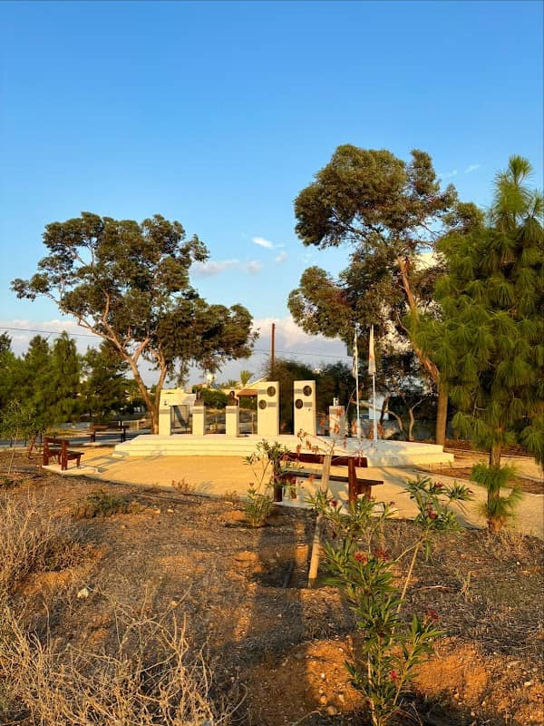 Monument to the Fallen and Missing of Kapouti Village of Nicosia - Image 2