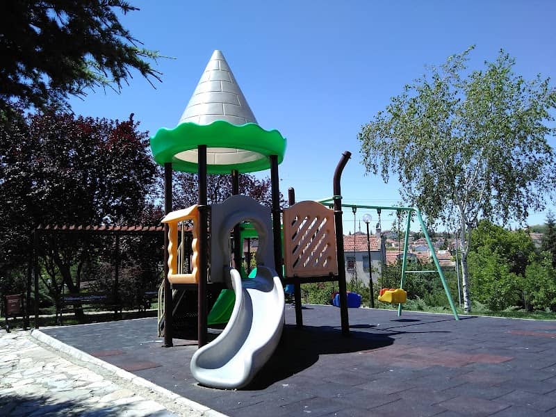 Celal Atik Parkı - Image 1