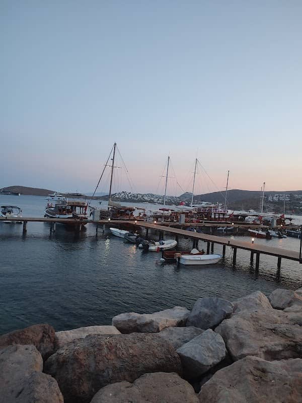 Ortakent Halk Plajı - Image 1