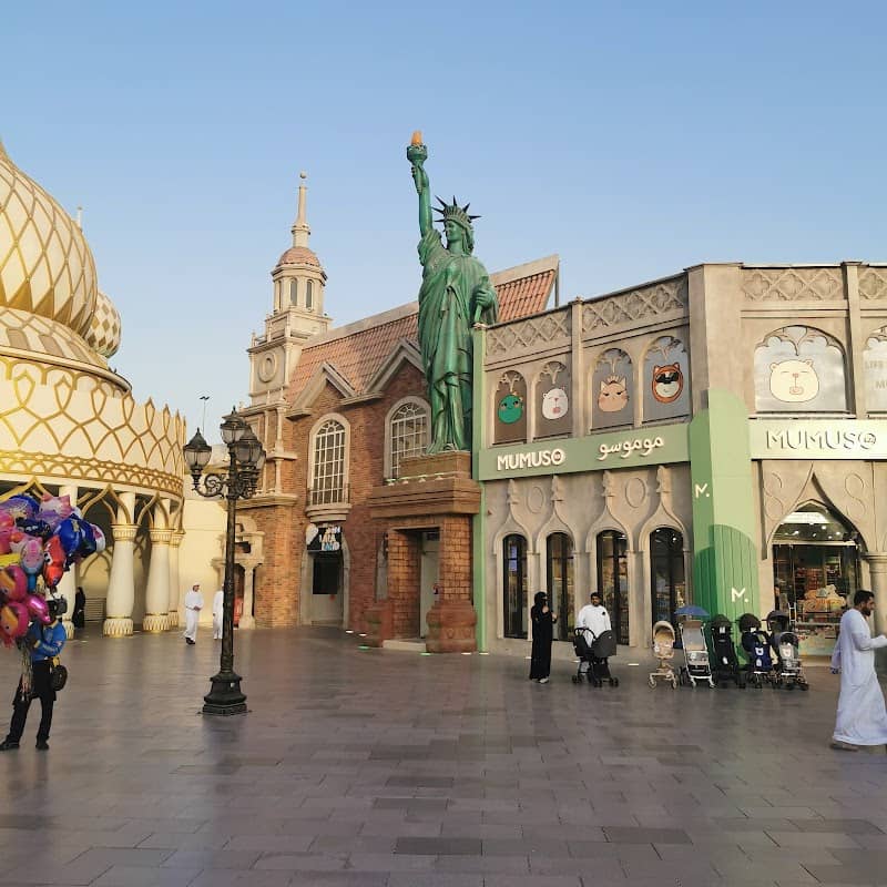 Statue of Libery Global village - Image 1