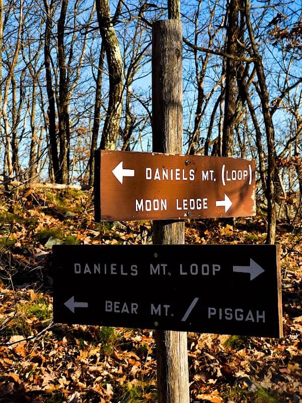 Moon Ledge - Image 2