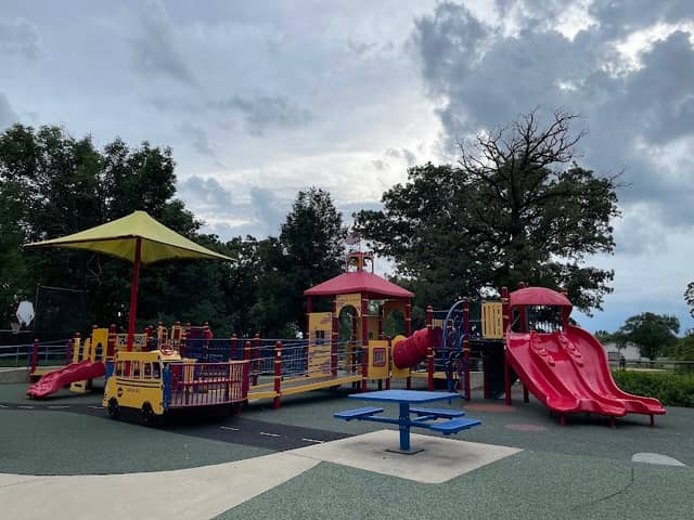 Deicke Park - Image 1