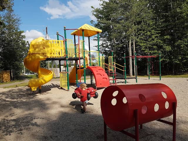 Parc Magnetic Hill Estates Park - Image 2