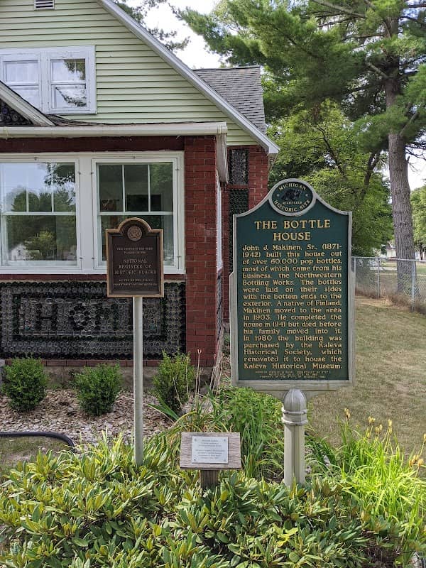 Bottle House Museum - Image 2
