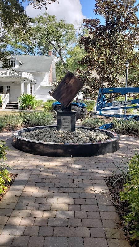 9/11 Memorial at Windermere - Image 1