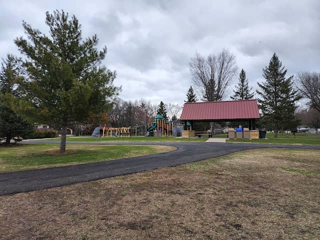 Sitzer Park - Image 3