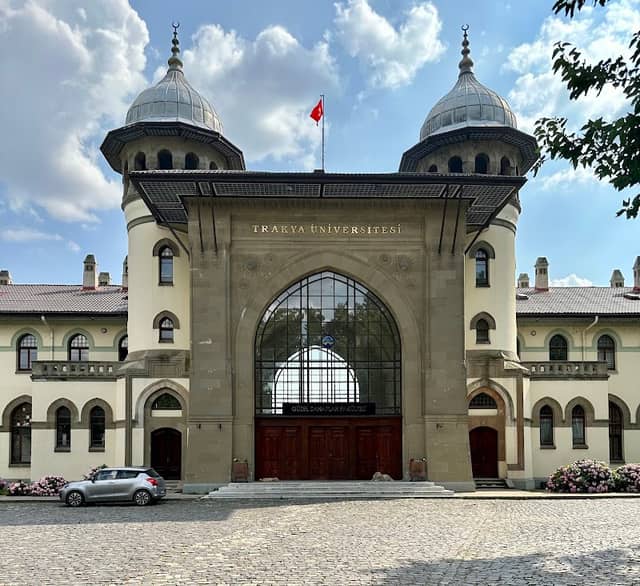Karaagac Train Station - Image 1