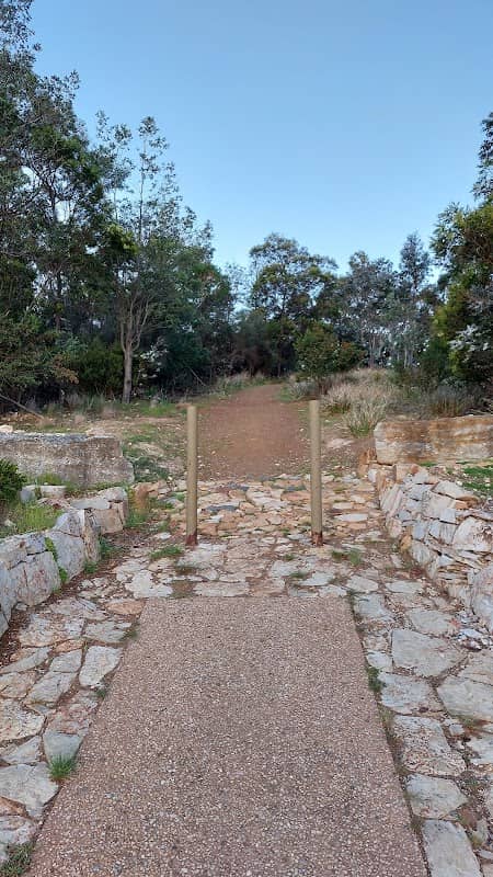 Rokeby Hill Bushland Reserve Trail Entrance - Image 2