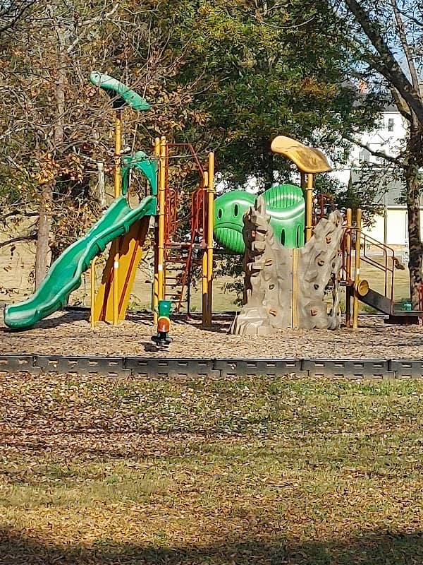 Sid And Augusta White Memorial Park - Image 1