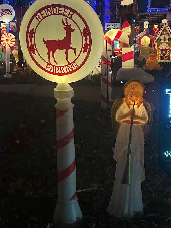 Sandberg Christmas Display - Image 2