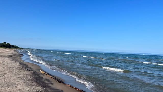 Wasaga beach - Image 1
