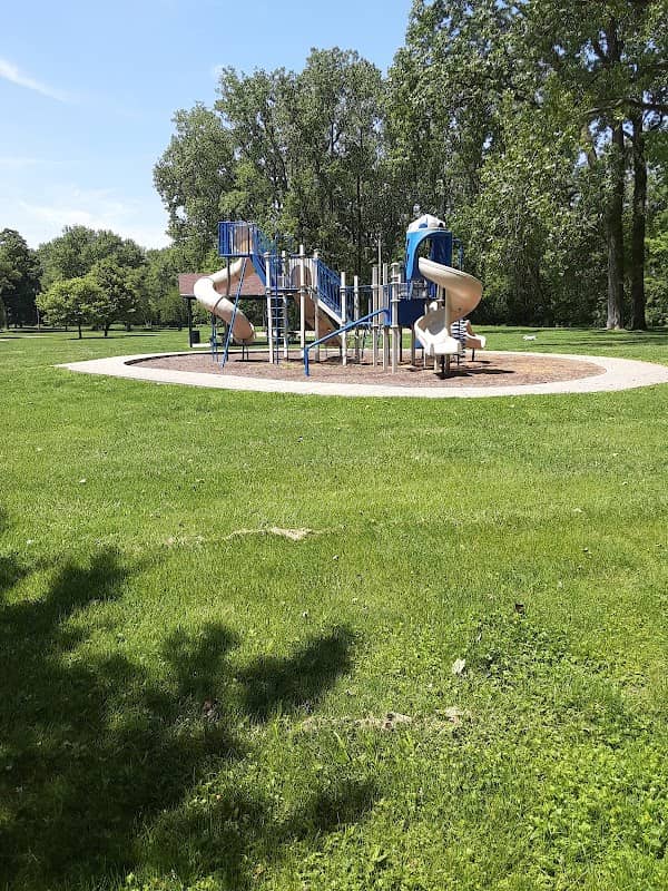Elmwood Park - Image 1