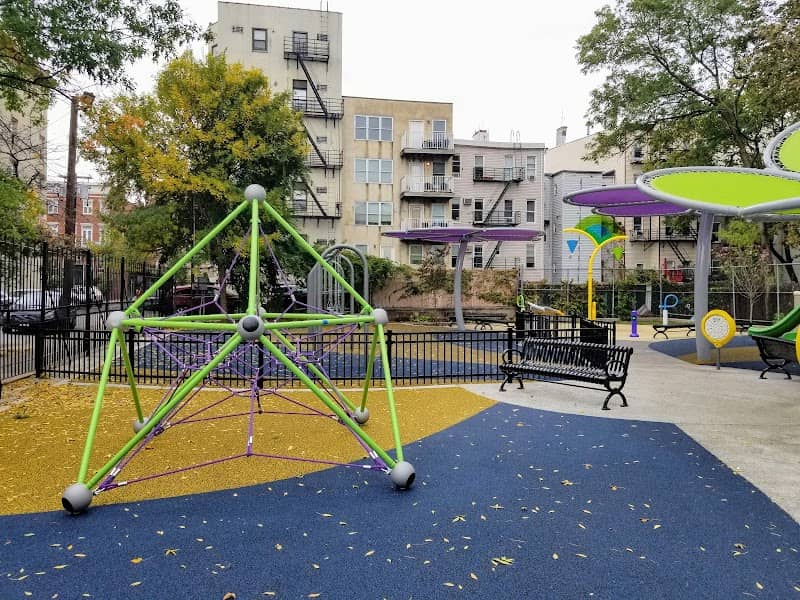 Madison Park - Image 1