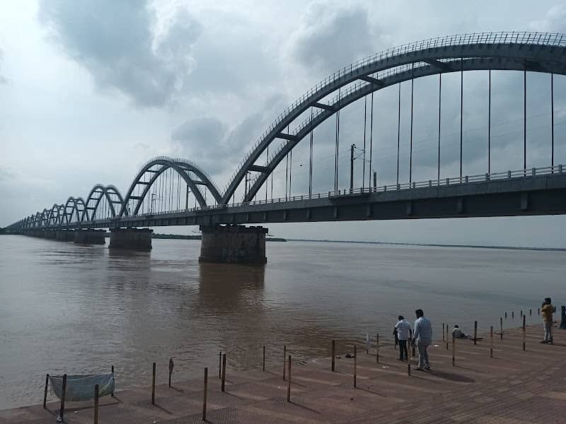 Kovvuru bridge view point - Image 2