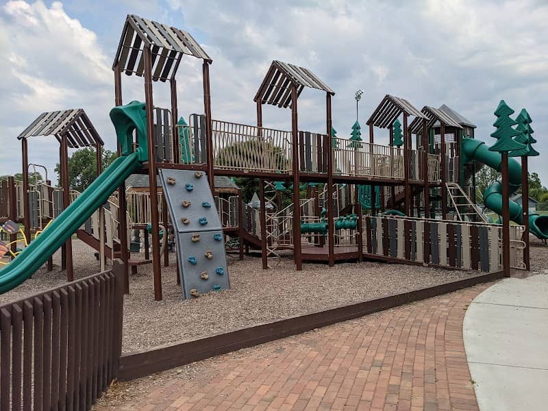 Island Park - Image 1