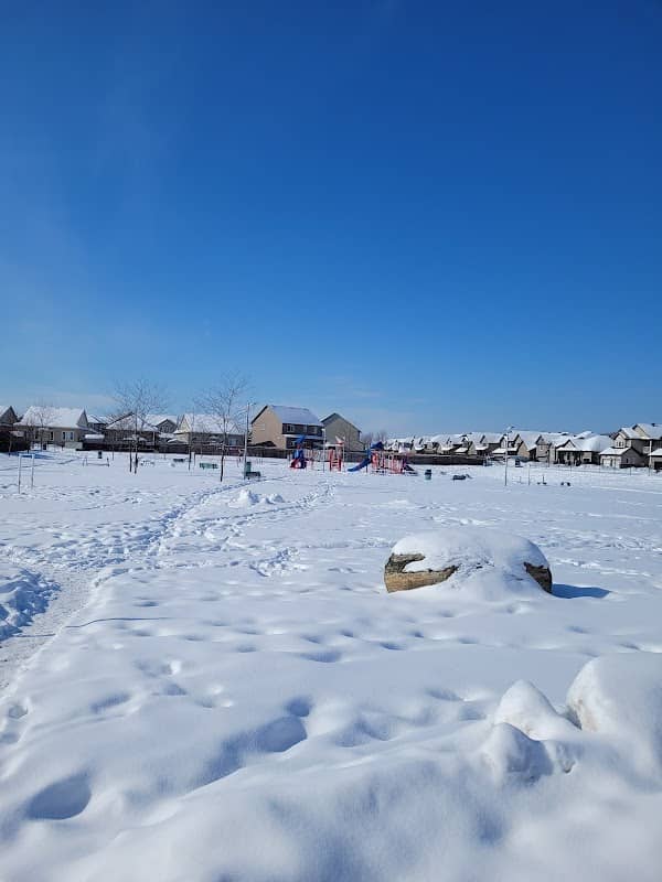 Deschamps Park - Image 2