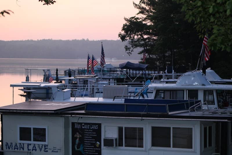 Hardy Dam County Marina - Image 1
