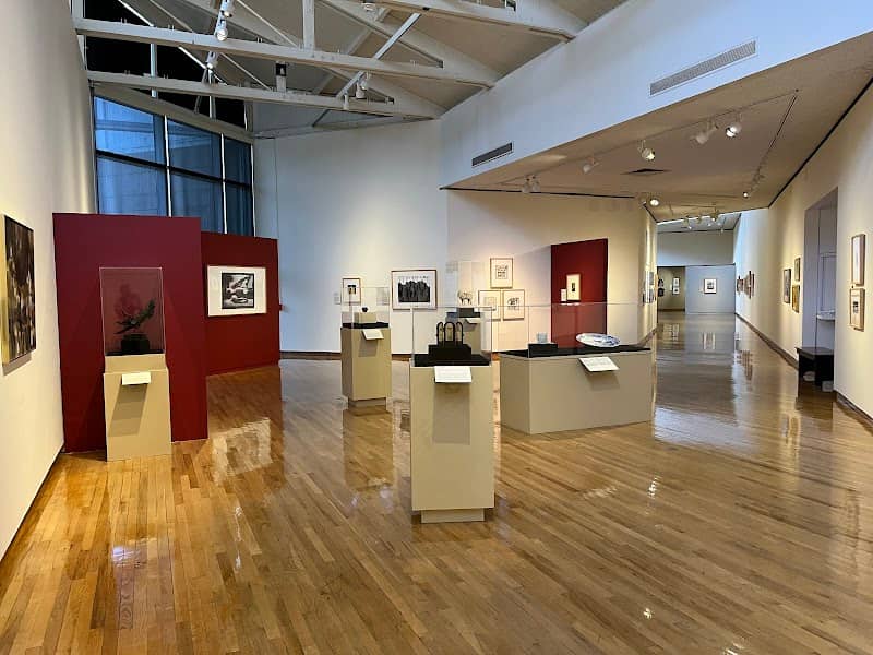 Richard and Carole Cocks Art Museum - Image 2