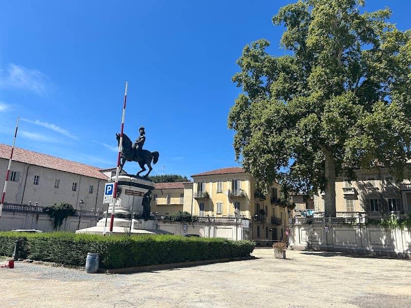 Monumento a Umberto I - Image 2