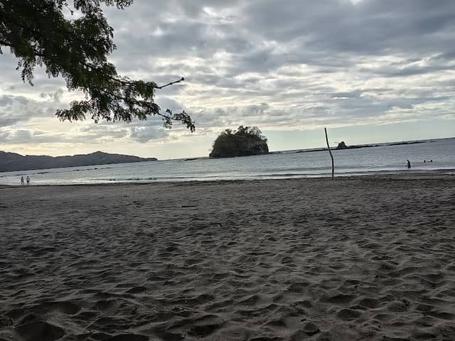 Playa Punta Pelencho - Image 1
