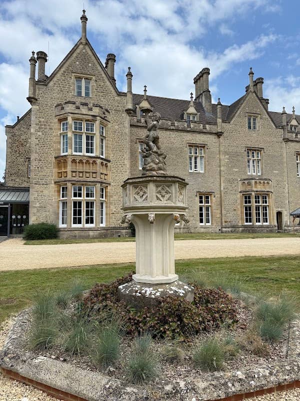 Beckett House - Image 1