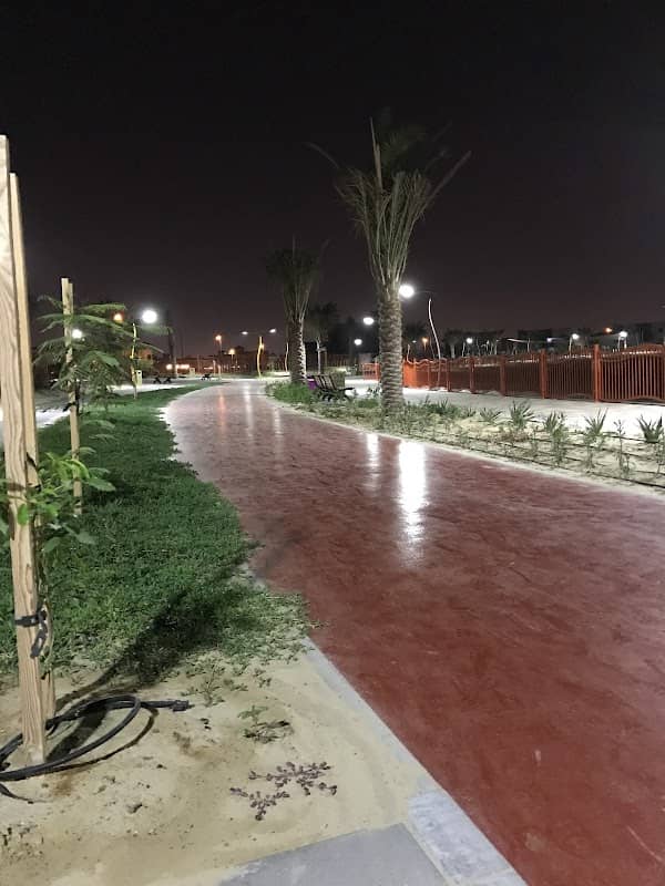 Al Khawaneej Pond Park - Image 1