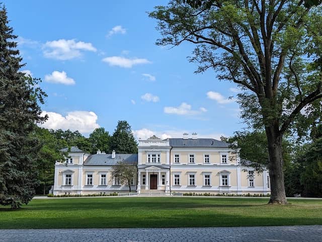 Zespół pałacowo-parkowy Hrabiów Starzeńskich w Ciechanowcu - Image 1