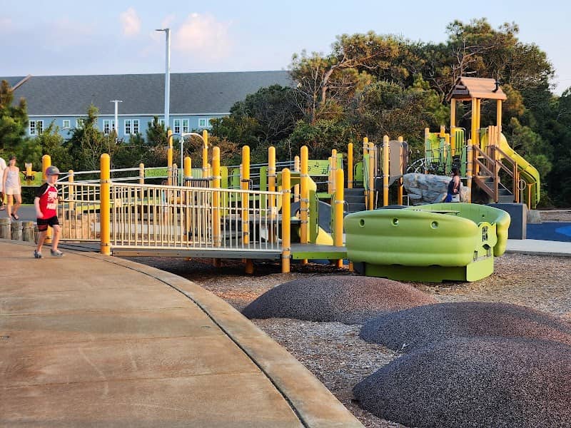 Dowdy Park - Image 1