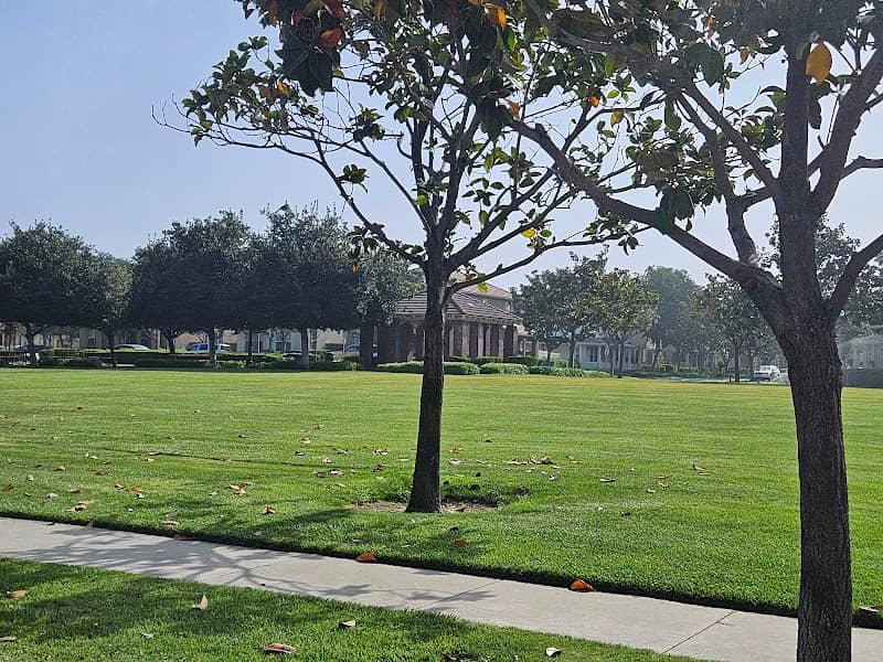 Garden Park - Image 2