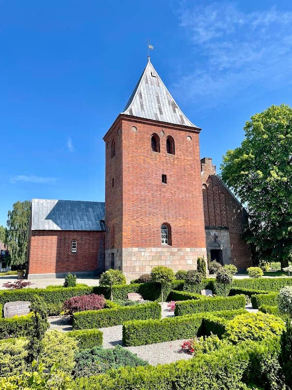 Vejlby Kirke - Image 1