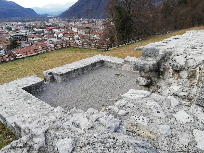 Resti del Castello di Tolmezzo - Image 1