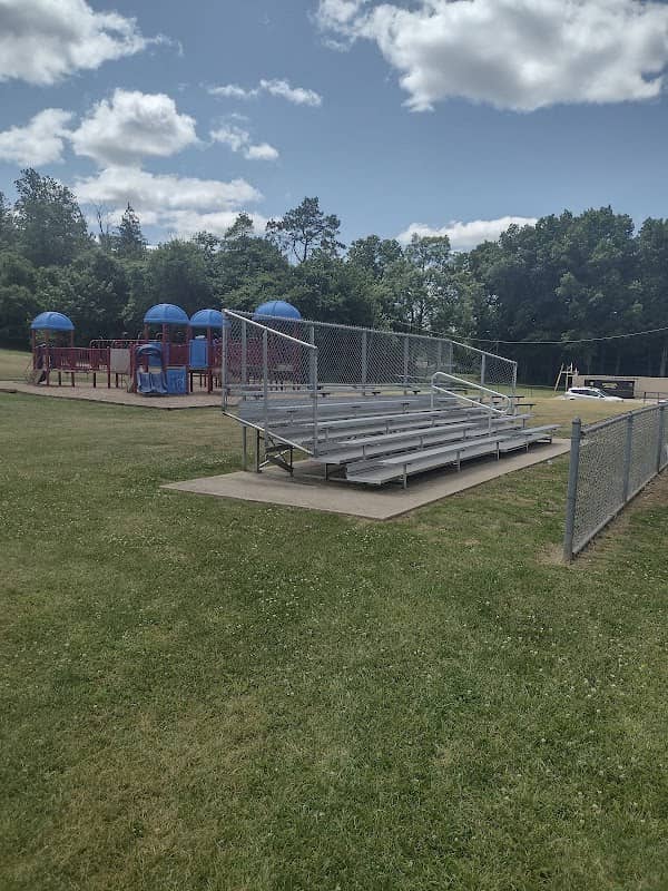 Holster Park - Image 1
