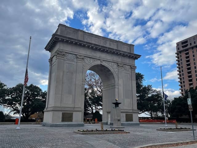 Newport News Victory Arch - Image 2