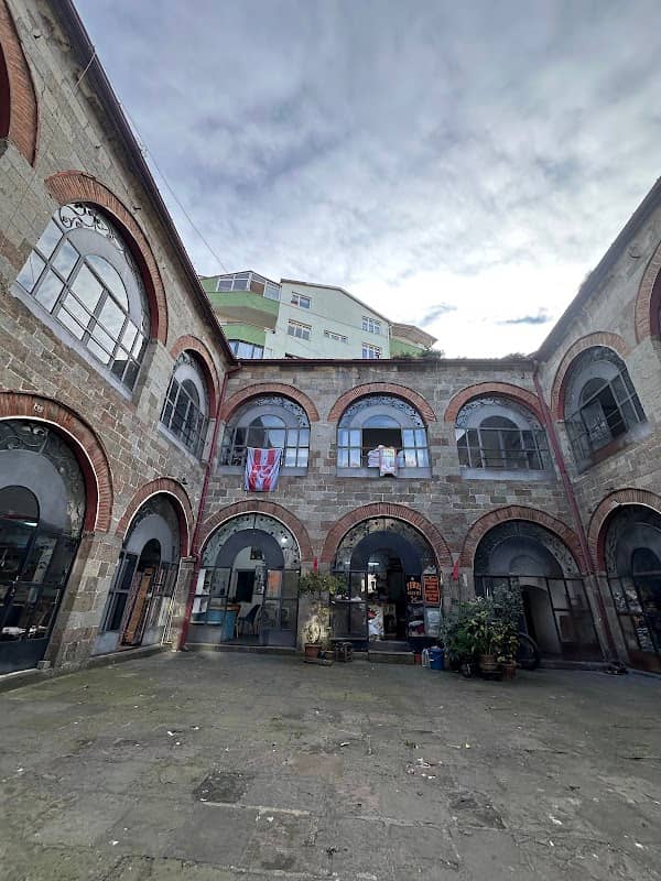 Taşhan - Image 1