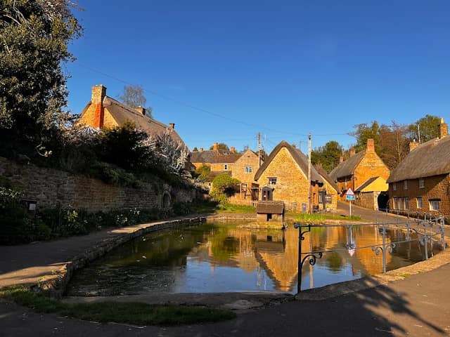 Wroxton Duck Pond - Image 2