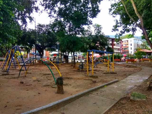 Parque De Bucarica - Image 1