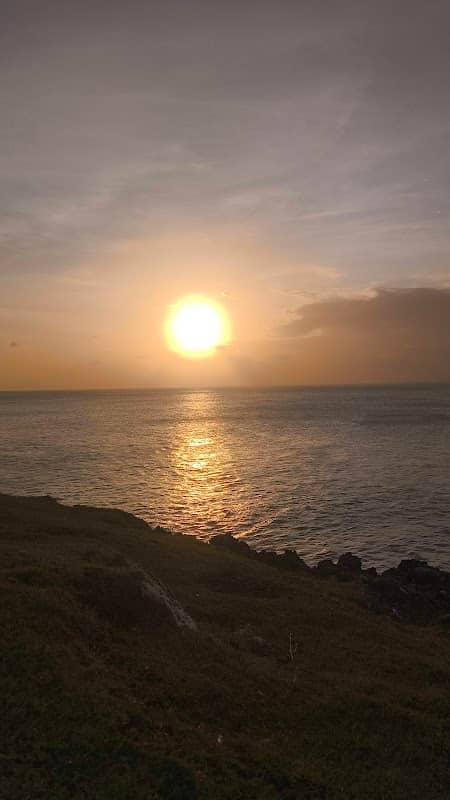 Sunset spot Honeymoon beach - Image 3